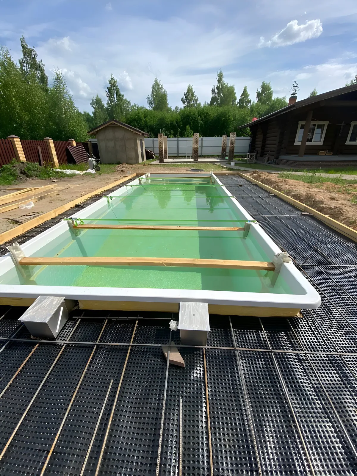 Laguna 9 — вечернее освещение в Казани