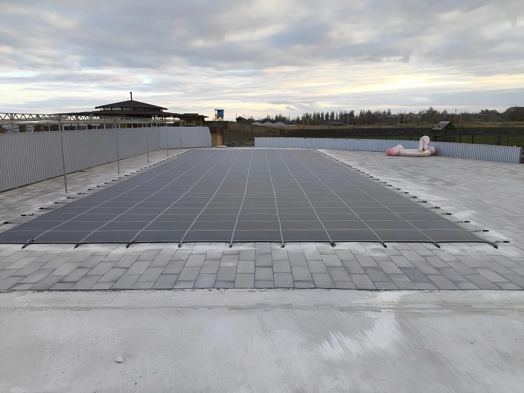 Защитное покрывало для бассейна в Казани